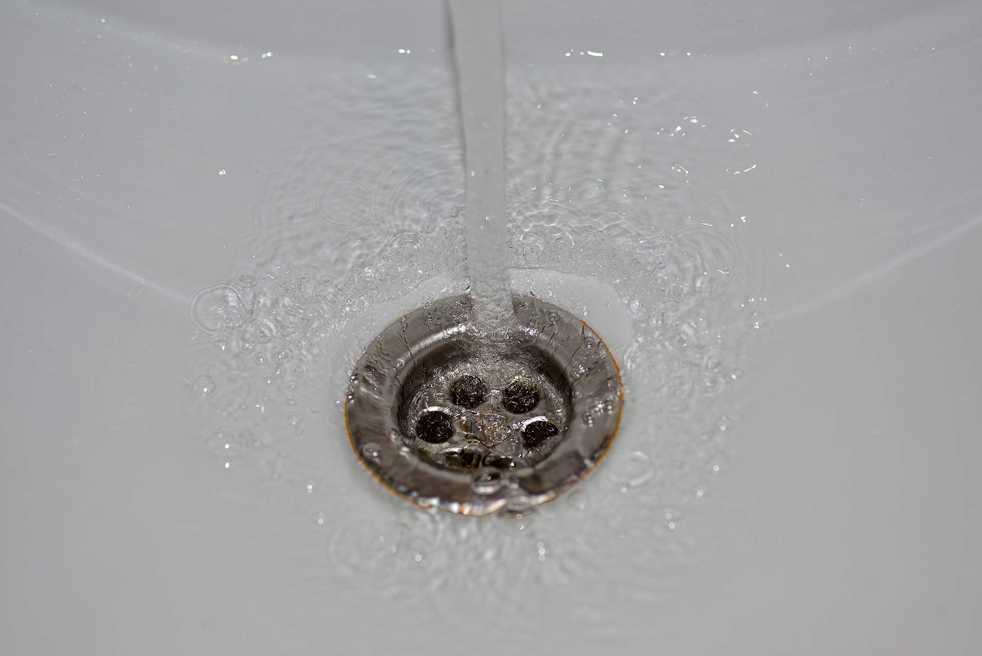 A2B Drains provides services to unblock blocked sinks and drains for properties in Shooters Hill.